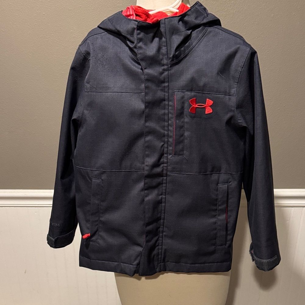 Under Armour Navy 2 in 1 Winter Jacket with Red Logo and Hood Youth XSmall